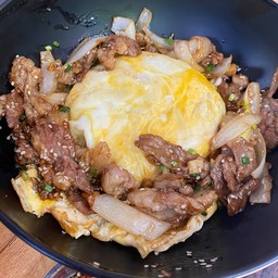 ข้าวเนื้อเกาหลีไข่ข้น