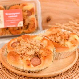 ขนมปังไส้กรอกหมูหยองมายองเนส