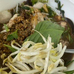 ก๋วยเตี๋ยวเรือนครหาดใหญ่ ข้างมอ