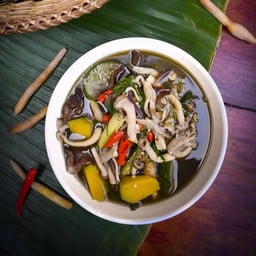 แกงเห็ดรวม