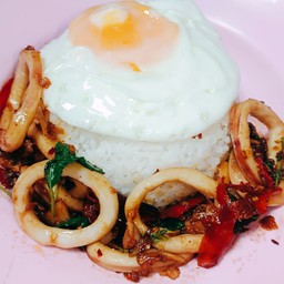 กะเพราหมึก