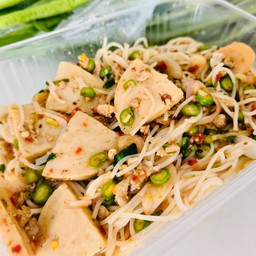 ยำขนมจีนหมูยอ