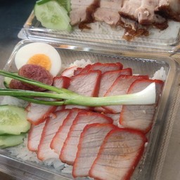 ข้าวหมูแดง