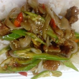 พริกสดหมูกรอบ