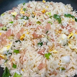 ข้าวผัดแหนม