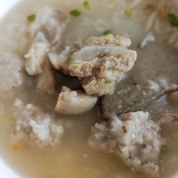 ข้าวต้มซี่โครงอ่อน