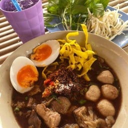 ก๋วยเตี๋ยวเรือโกต้น