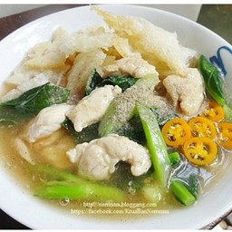 ราดหน้าไก่