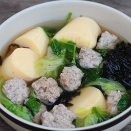 แกงจืดเต้าหู้หมูสับ