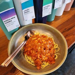 สปาเกตตี้ซอสมะเขือเทศแฮม