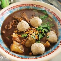 เกาเหลาเนื้อตุ๋น(เนื้อ+ลูกชิ้น)