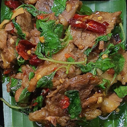 กะเพราเนื้อ KOBE ตุ๋นขุนช้าง (เป็นกับ)