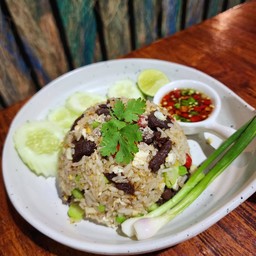 ข้าวผัดเนื้อเค็ม