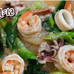 [อร่อยซ่ากับโค้ก] ราดหน้าทะเล +  โค้ก ออริจินัล (ขวด)