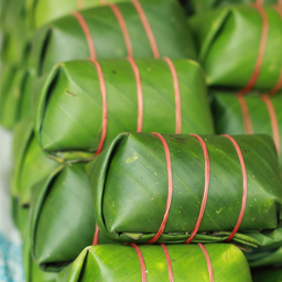 แหนมหมูห่อใบตอง ( อร่อย สด สะอาด )