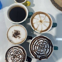 ลาเต้ร้อน