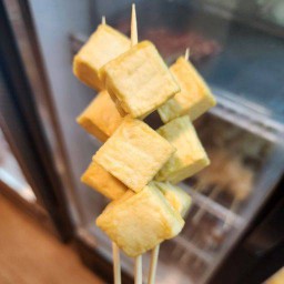 เต้าหู้ปลา ลูกเต๋า