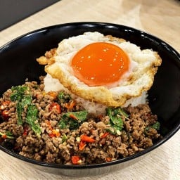 ข้าวกระเพราเนื้อ