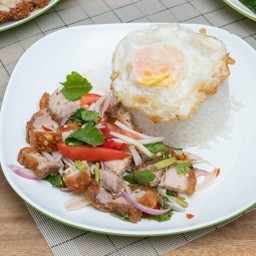 ข้าวยำหมูกรอบ