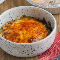 ผักโขมอบชีสเบค่อน baked spinach cheese and beacon