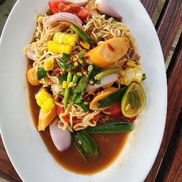 ตำนัว มาม่า ใส้กรอก หมูยอ