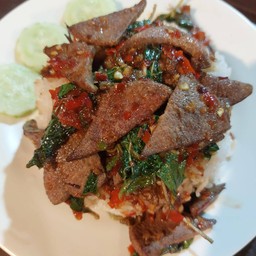 ข้าวกระเพราตับ