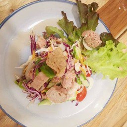 สลัดทูน่า