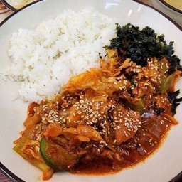 ข้าวหน้าหมูผัดซอสเกาหลี