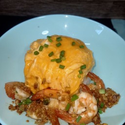 ข้าวไข่ข้นกุ้งกระเทียม