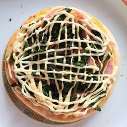 เบคอน ผักโขม ชีส(ถาดใหญ่8ชิ้น)