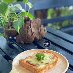 ขนมปังเบค่อนชีส