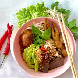 ก๋วยเตี๋ยวไก่ประชานิเวศน์1