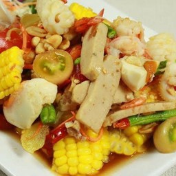 ตำข้าวโพดหมูยอ