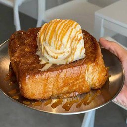 Caramel toast