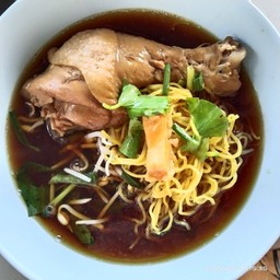 ก๋วยเตี๋ยวน้ำไก่
