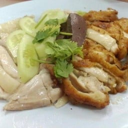 ข้าวมันไก่ เจ๊เชง(ตลาดใหม่สำเหร่)เจริญโภชนา