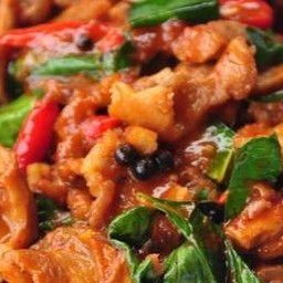 ข้าวพริกแกง