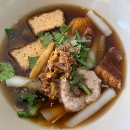 ก๋วยจั๊บหมู
