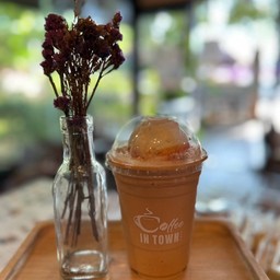 Thai tea float Frappe