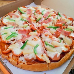 P13พิซซ่าบางกรอบ. ฮาวาเอี้ยน ชีส(มีแฮม สัปปะรด พริก ชีส)