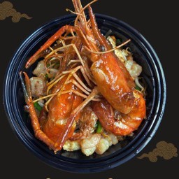 กุ้งดอง ปอเป๊ยะทอด และเครื่องดื่ม (ร้านเดียวกับแซ่บยโส2)