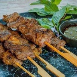 โคขุนเสียบไม้Kokun Grilled beef