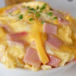 ข้าวไข่ลาวาแฮม