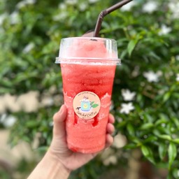 สตอเบอร์รี่ปั่น