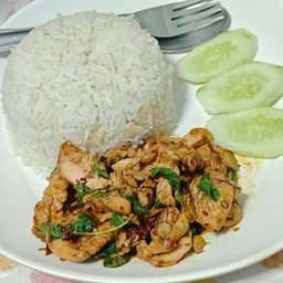 หมูกรอบ+กะเพราเจ๊จอยอร่อยเหาะ