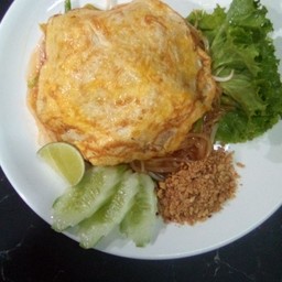 ผัดไทยกุ้งสด