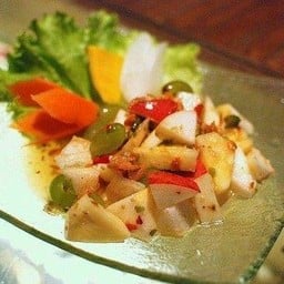 แซ่บอีสานเมืองตรัง ร้าน มาทางวัดโคกหล่อ อยู่ตรงข้ามร้านจีนี่ ติดกับร้านวีระพงษ์ โทรทัศน์