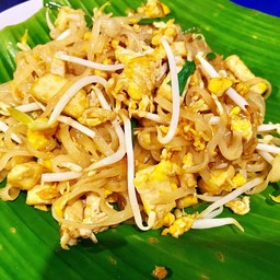 ผัดไทยมังสวิรัติ ใส่ไข่