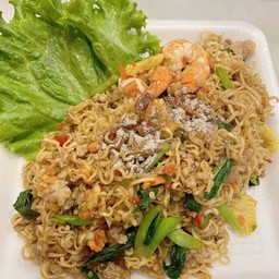 ข้าวผัดปู  ผัดมาม่าขี้เมา (ลานช้างมาร์เก็ต) ลานช้าง มาร์เก็ต