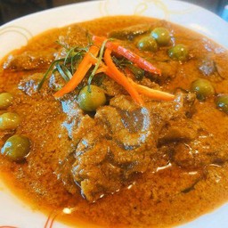 พะแนงเนื้อตุ๋นpork panaeng curry beef